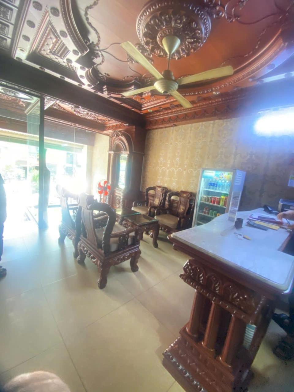 Khách sạn Khach San Hoang