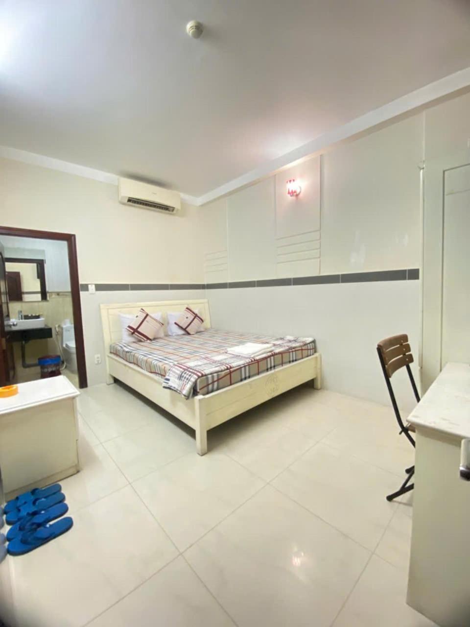 Khach San Hoang TP. Hồ Chí Minh
